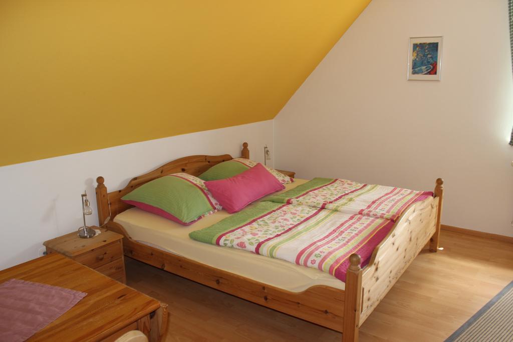 Pension-Gaestehaus Kueblboeck Neualbenreuth Chambre photo